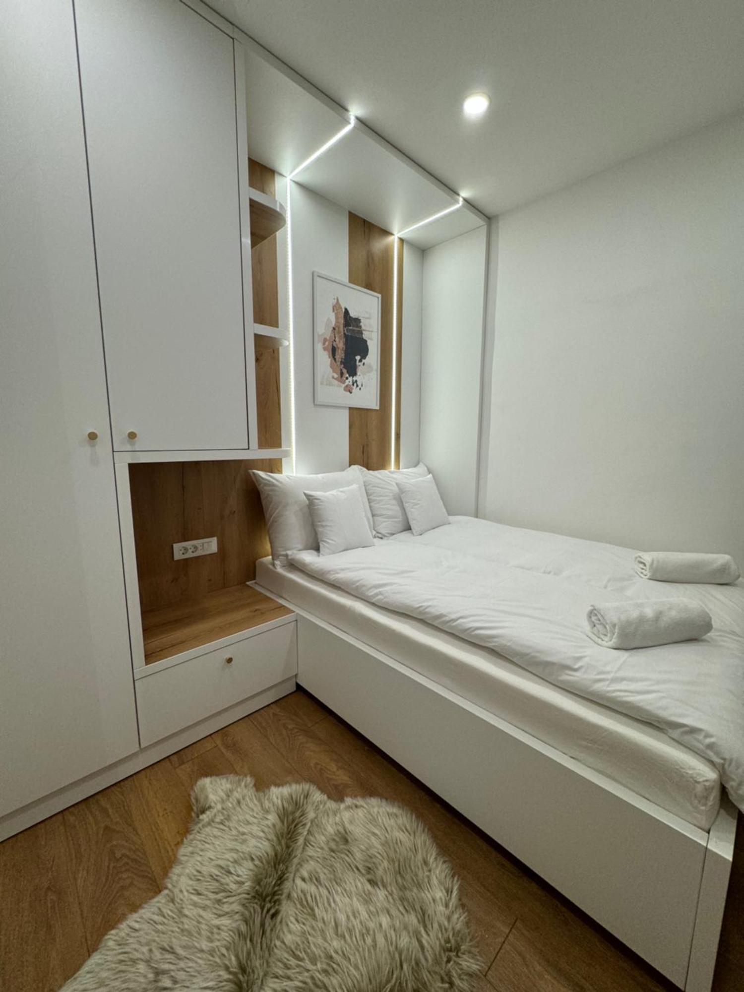 Mona Luxury Apartments - Free Garage Parking Sarajevo Esterno foto
